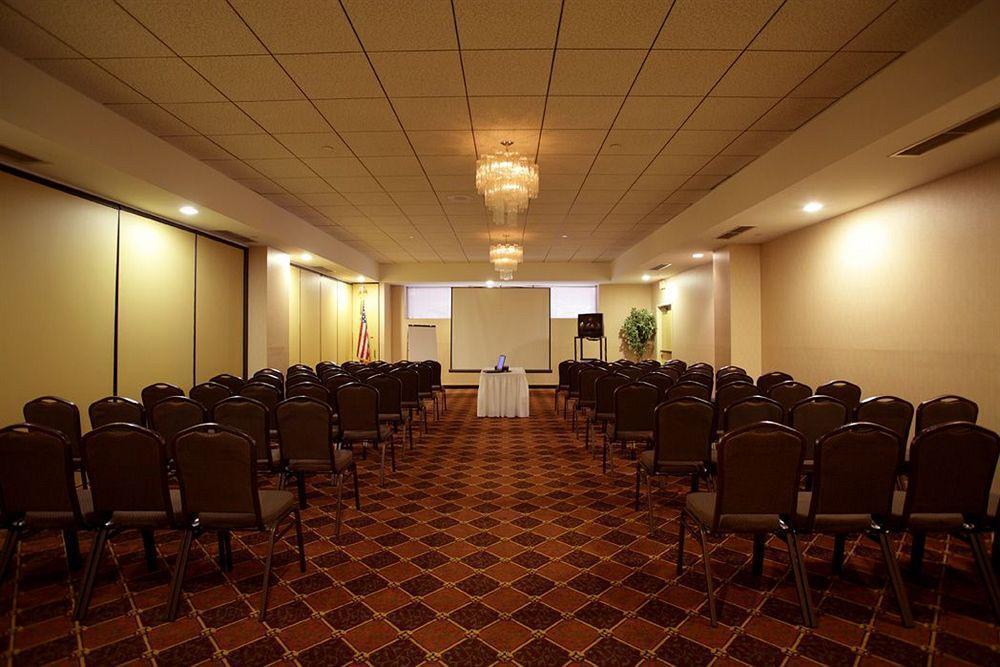 מלון Doubletree By Hilton בינגהמטון מראה חיצוני תמונה