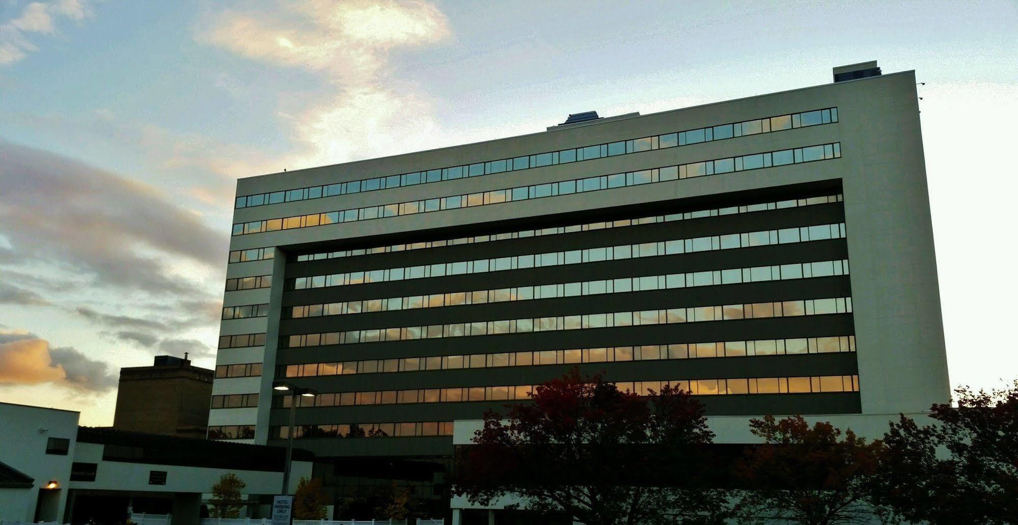 מלון Doubletree By Hilton בינגהמטון מראה חיצוני תמונה